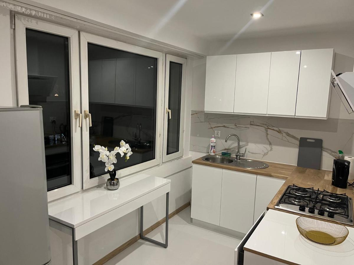 Apartament Centrum Okulickiego ! Сталова Вола Екстериор снимка