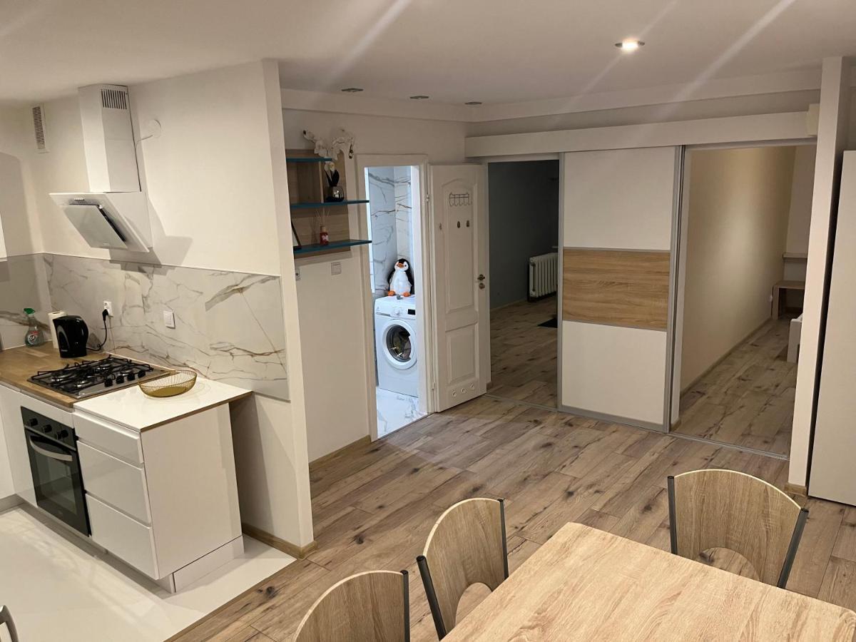 Apartament Centrum Okulickiego ! Сталова Вола Екстериор снимка
